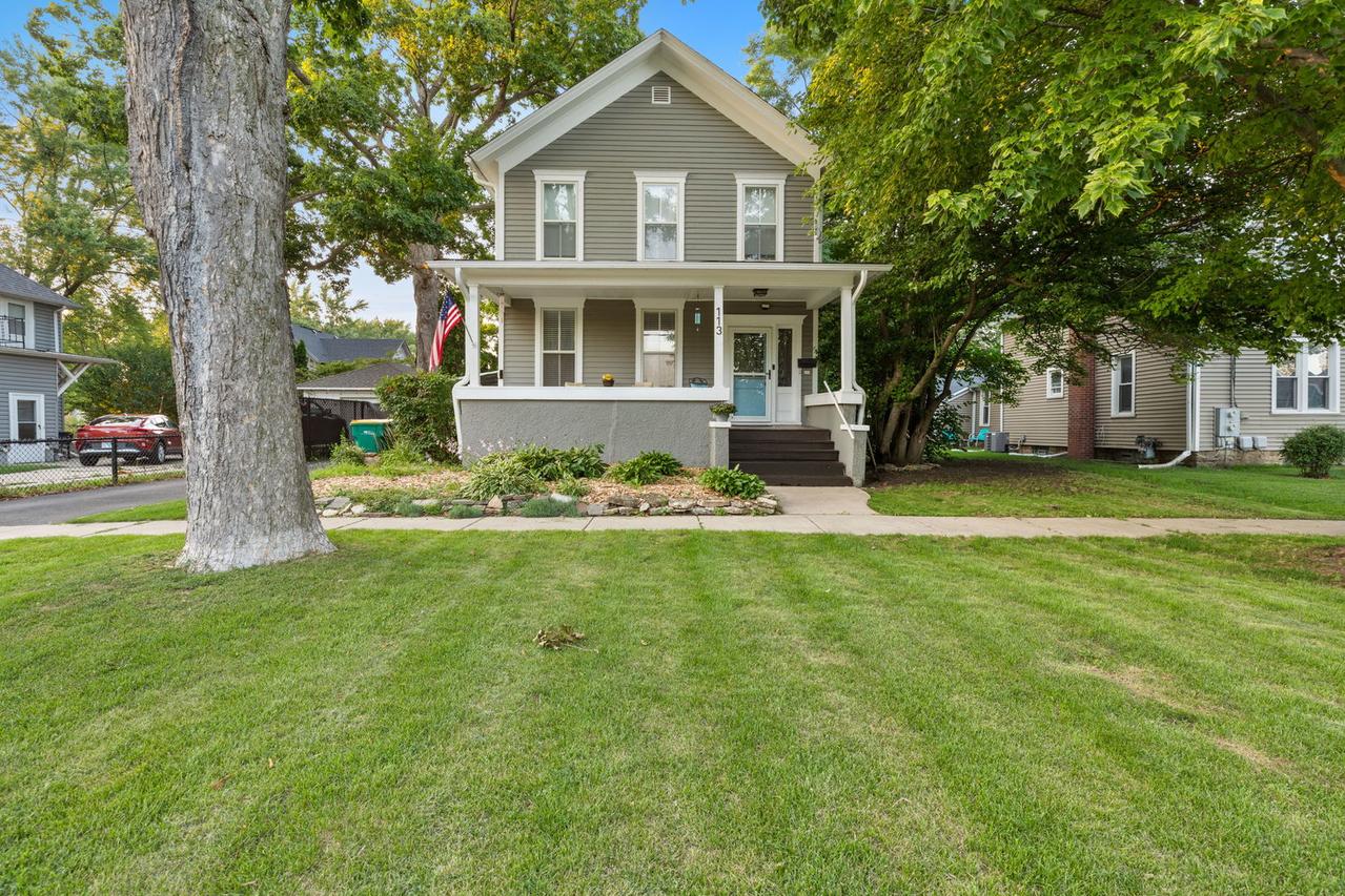 113 E Ottawa St., Sycamore, IL 60178