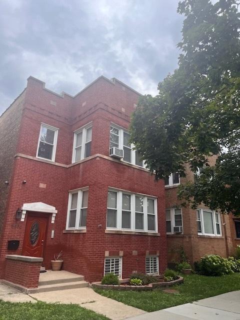 5436 W Dakin St., Chicago, IL 60641