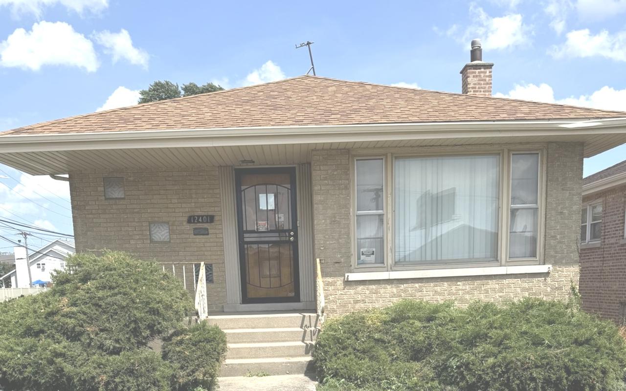 12401 Justine St., Calumet Park, IL 60827