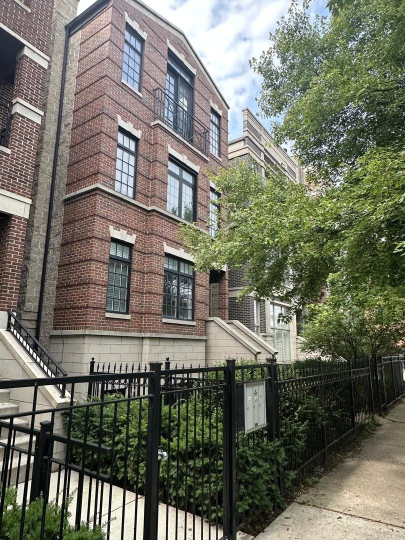1539 W Montana St. #3, Chicago, IL 60614