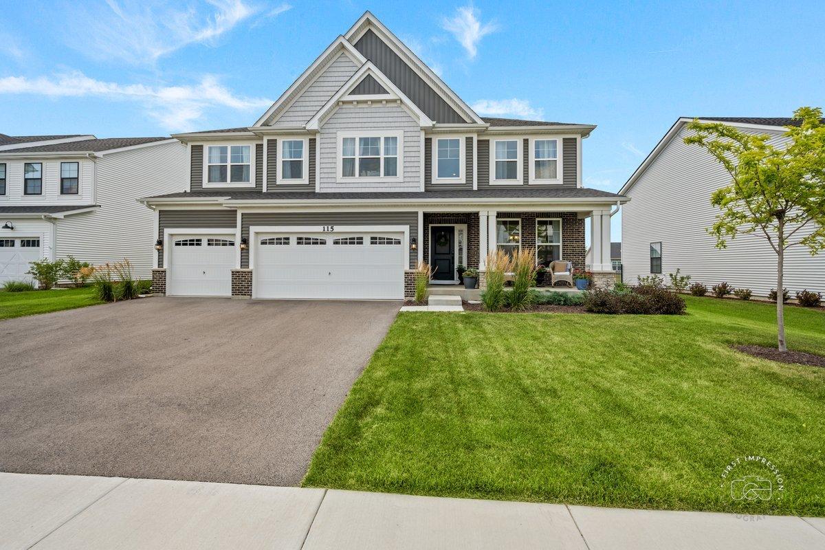 115 Piper Glen Ave., Oswego, IL 60543