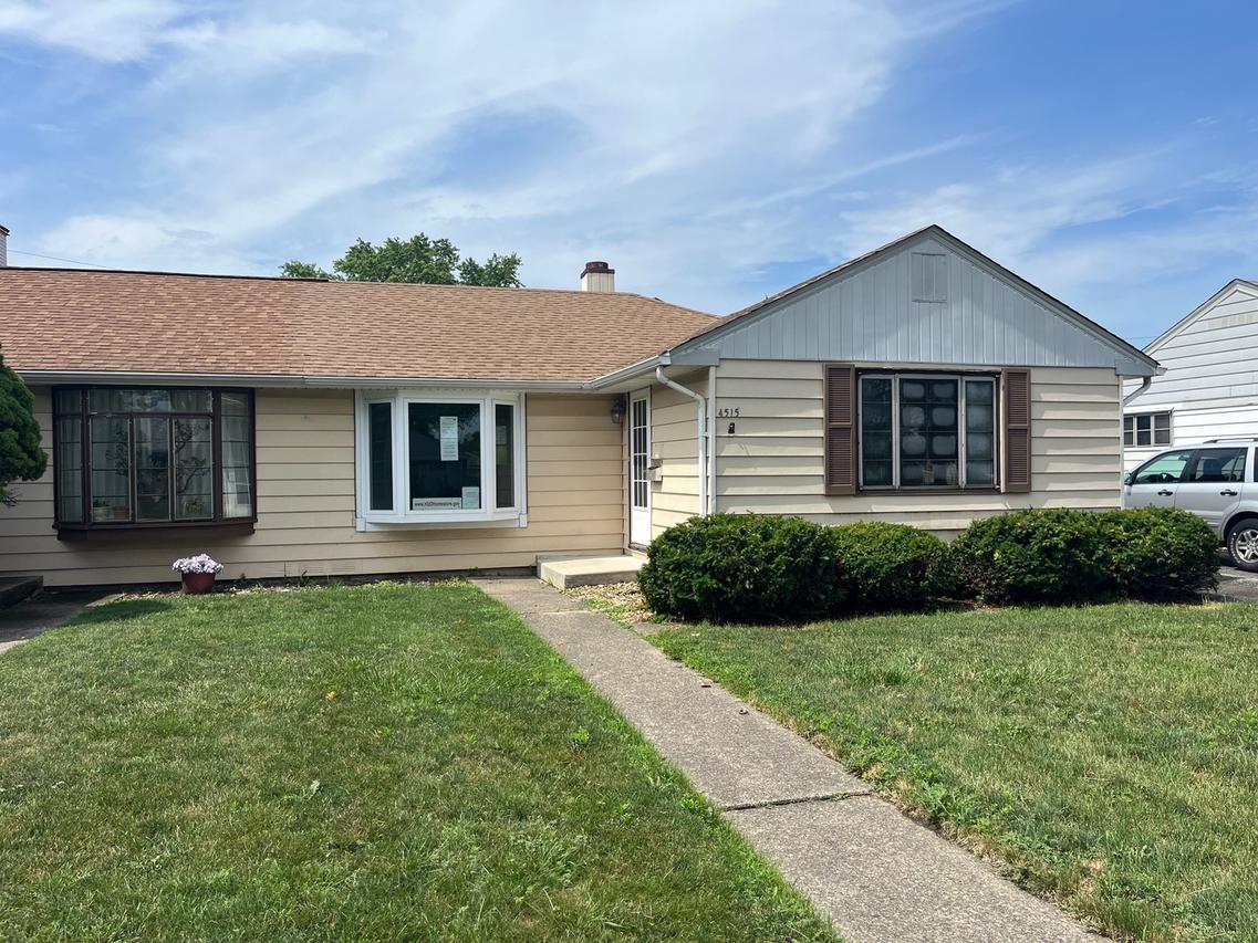 4515 W 88th St., Hometown, IL 60456