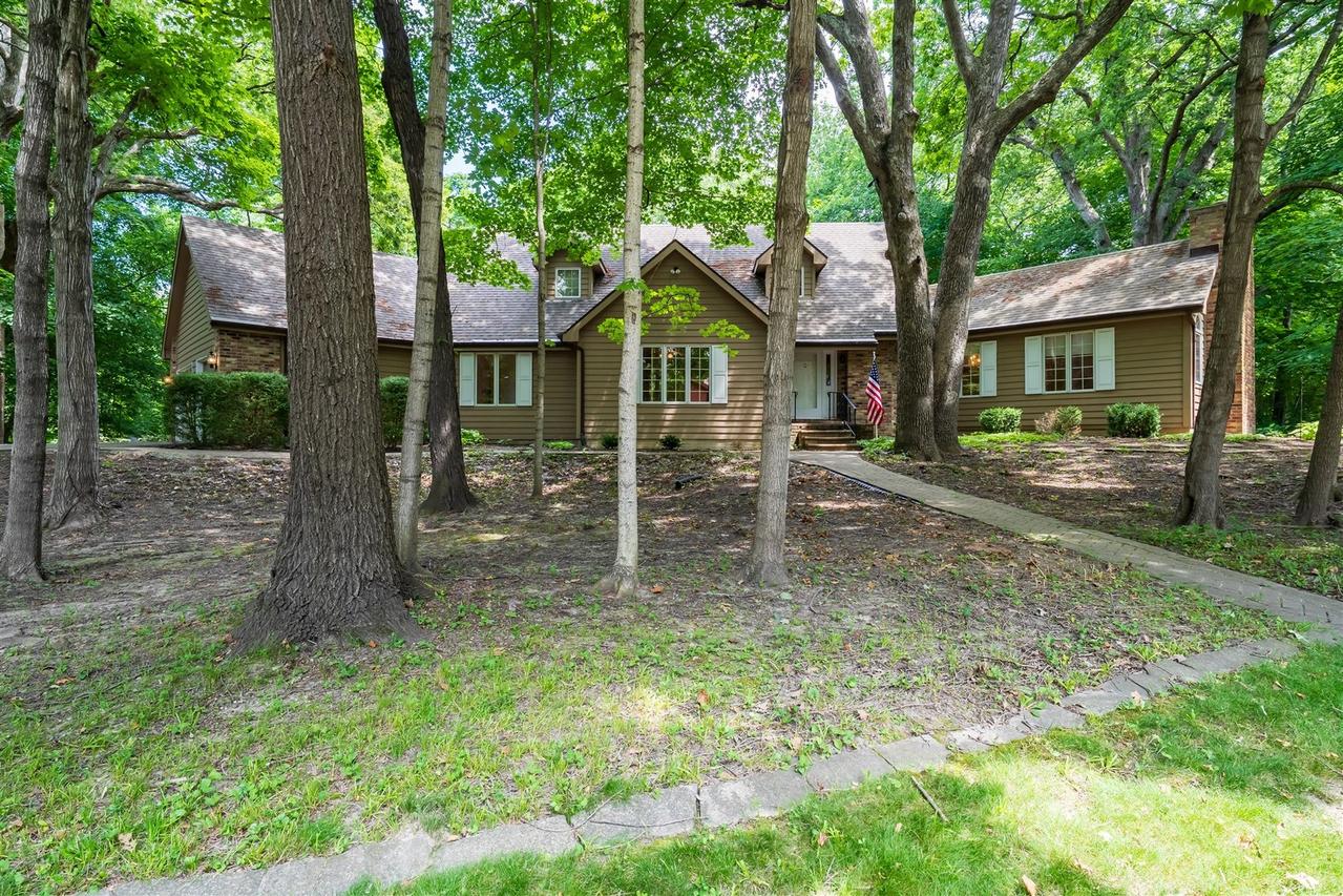 14 Bent Tree Ln., Towanda, IL 61776