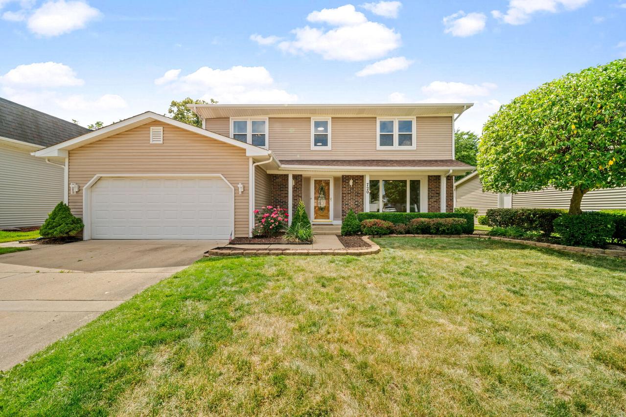 720 Dunhill Dr., Buffalo Grove, IL 60089
