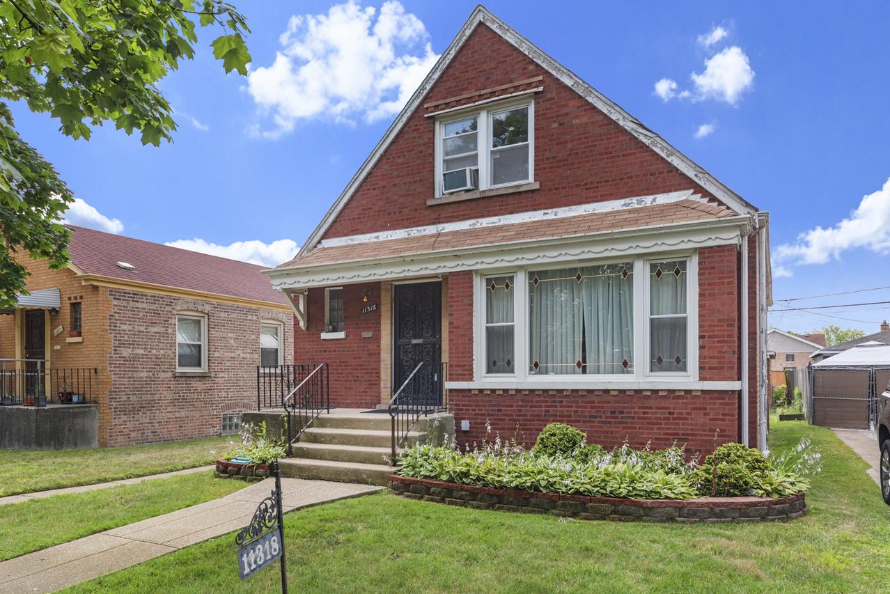 11318 S Green St., Chicago, IL 60643