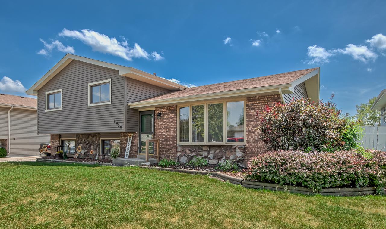 8929 W 169th Pl., Orland Hills, IL 60487