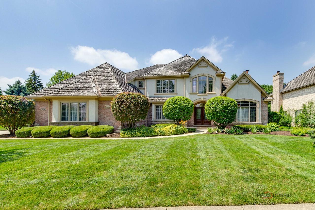 1304 Lingonberry Ct., Libertyville, IL 60048