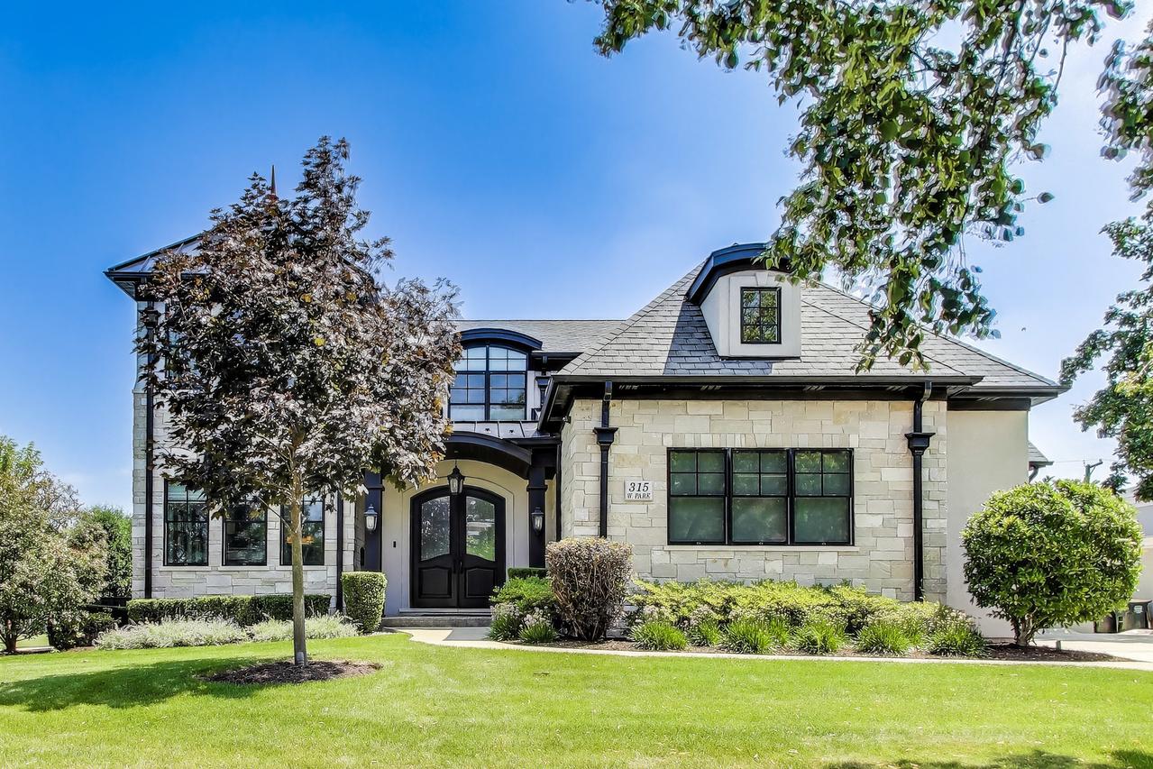 315 W Park St., Arlington Heights, IL 60005