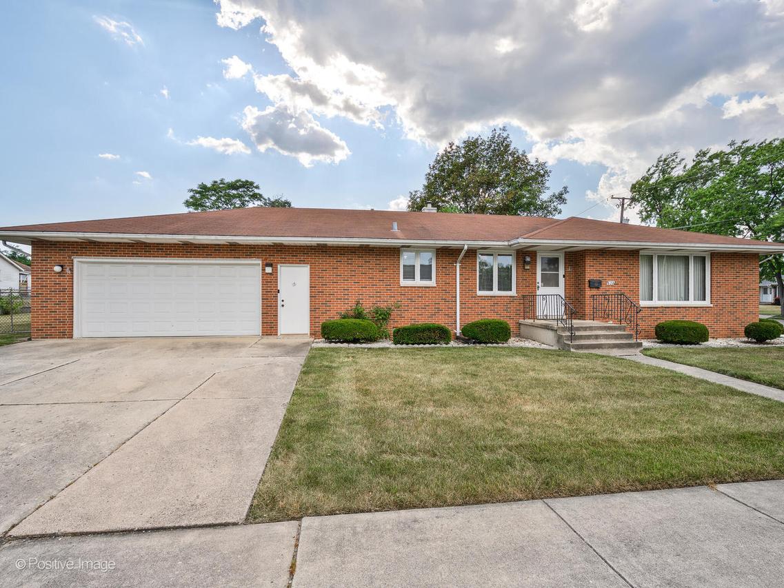 628 W 15th St., Chicago Heights, IL 60411