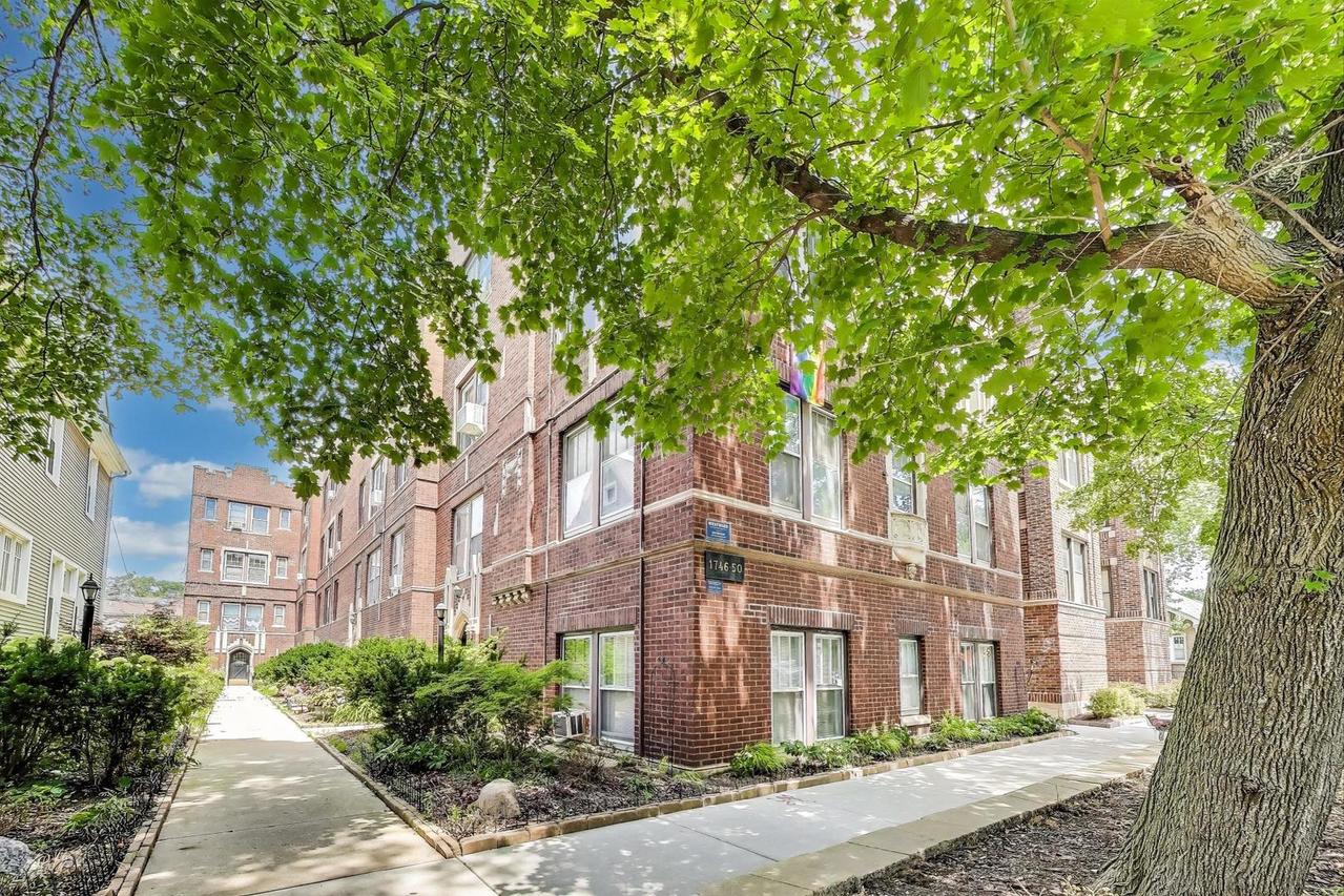 1748 W Granville Ave. #2A, Chicago, IL 60660
