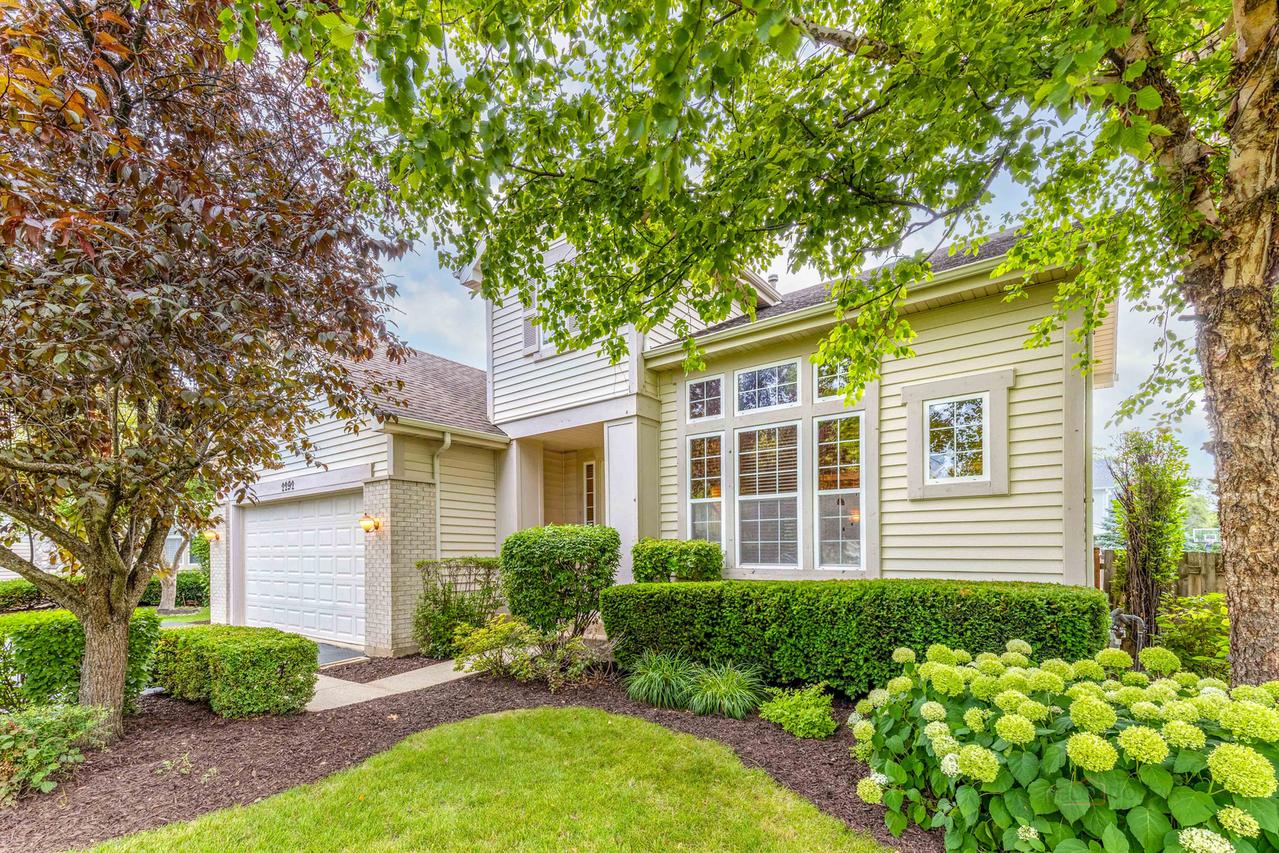 2292 Avalon Dr., Buffalo Grove, IL 60089