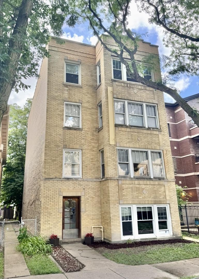 4036 N Mozart St., Chicago, IL 60618