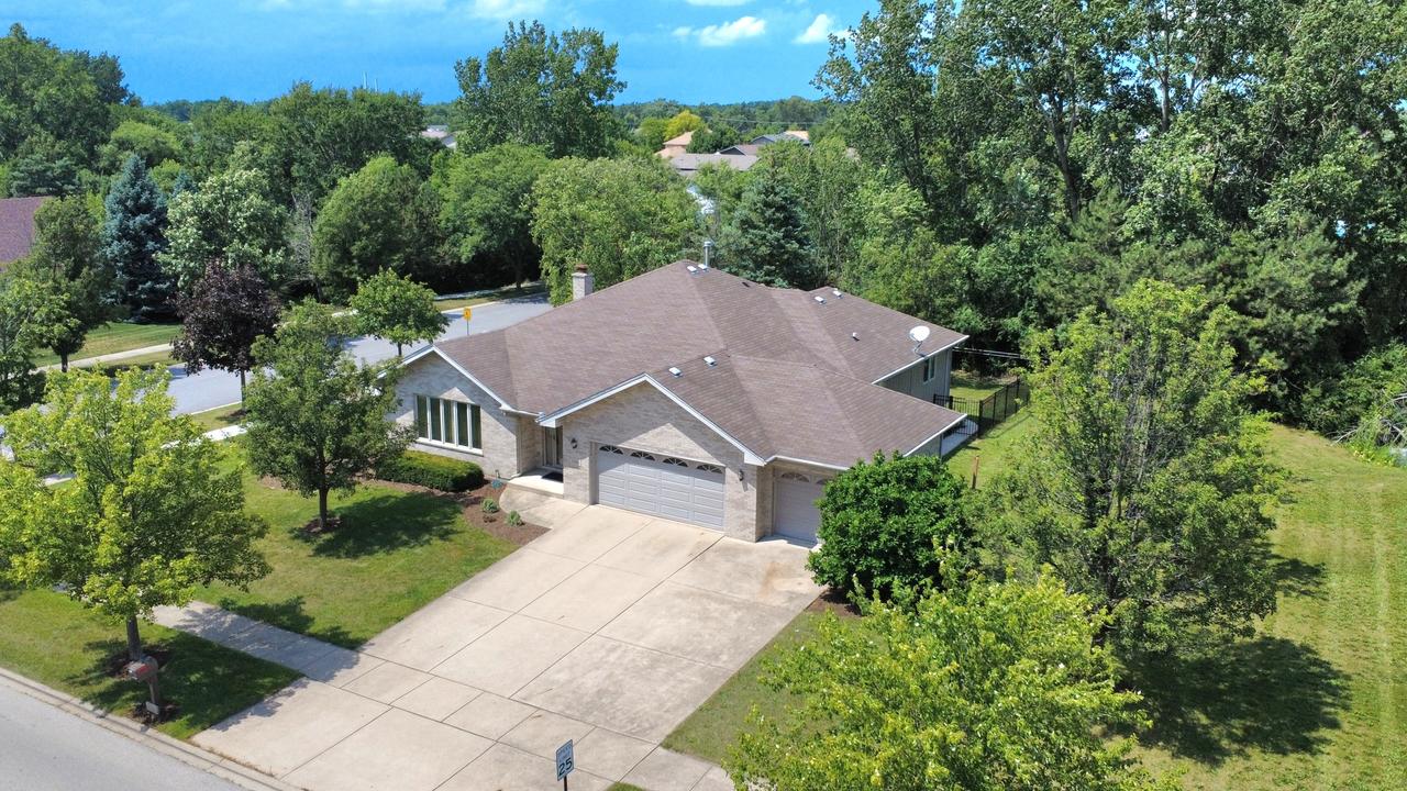 1350 Key West Dr., Lockport, IL 60441