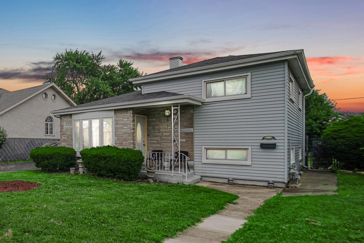 7821 S Melvina Ave., Burbank, IL 60459