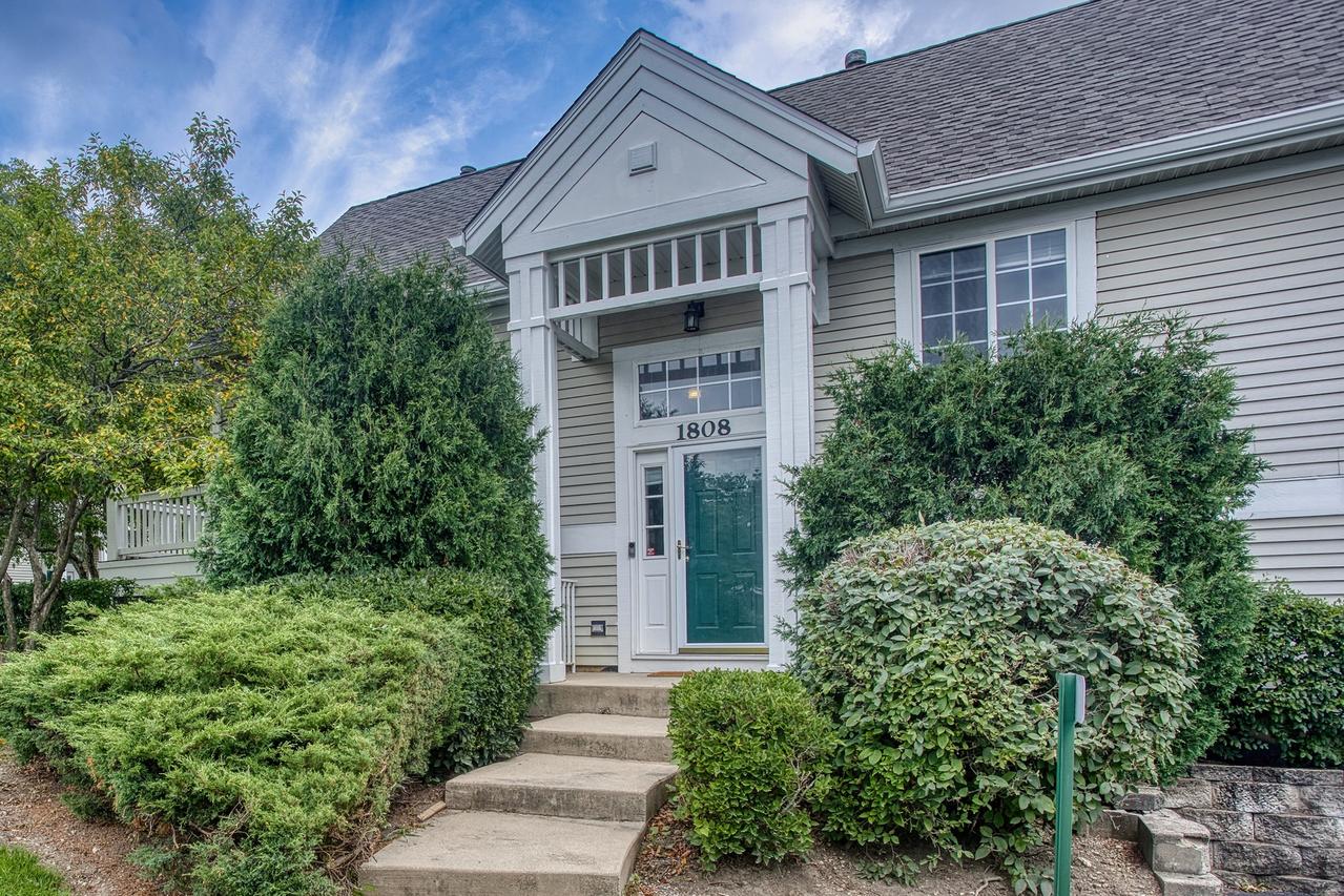 1808 Concord Dr., Glendale Heights, IL 60139