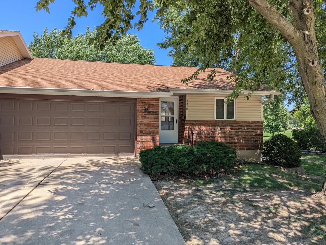 1810 Winchester Dr. #4, Freeport, IL 61032