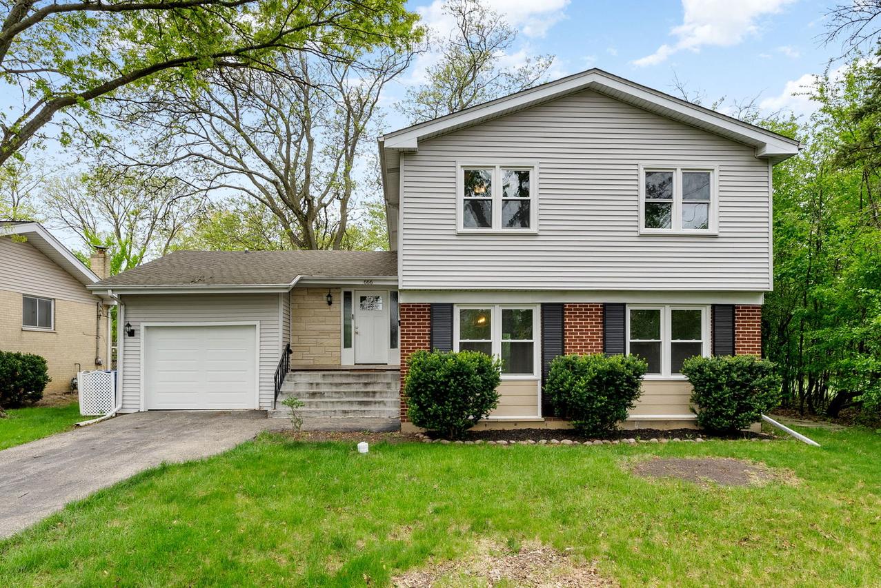 666 Barberry Rd., Highland Park, IL 60035