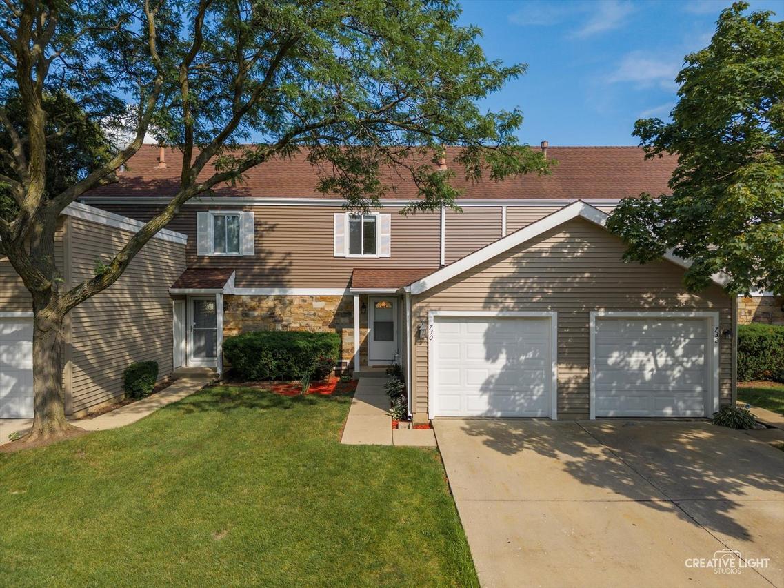 730 Weymouth Cir., Hanover Park, IL 60133