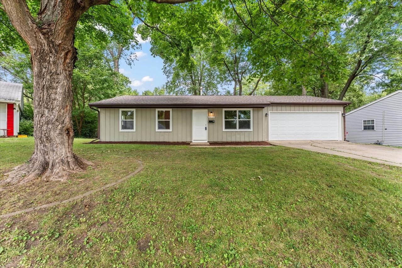 2412 E Green St., Urbana, IL 61802
