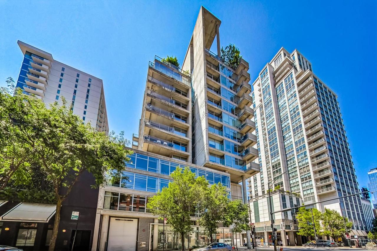 201 W Grand Ave. #501, Chicago, IL 60654