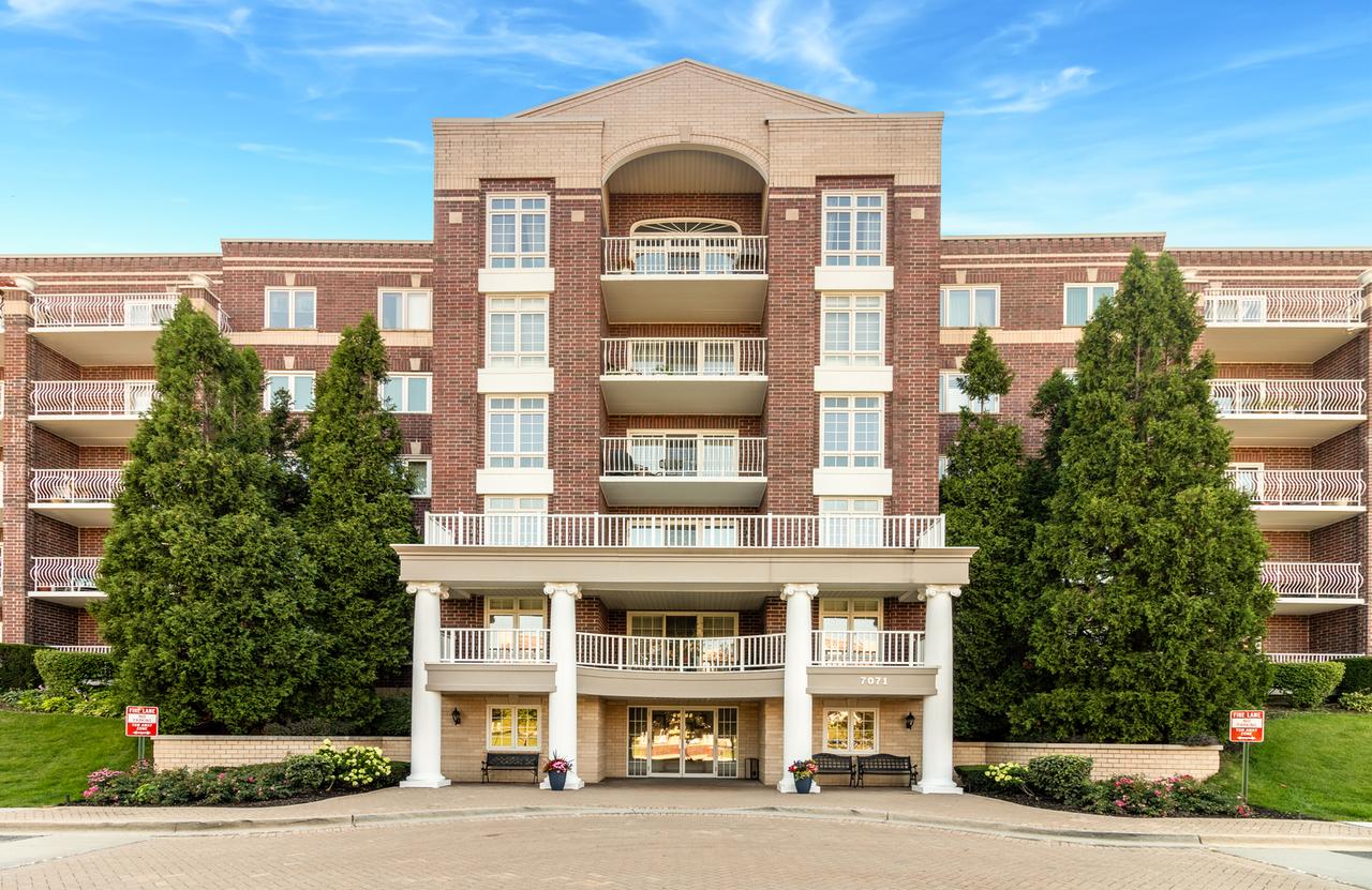 7071 W Touhy Ave. #307, Niles, IL 60714