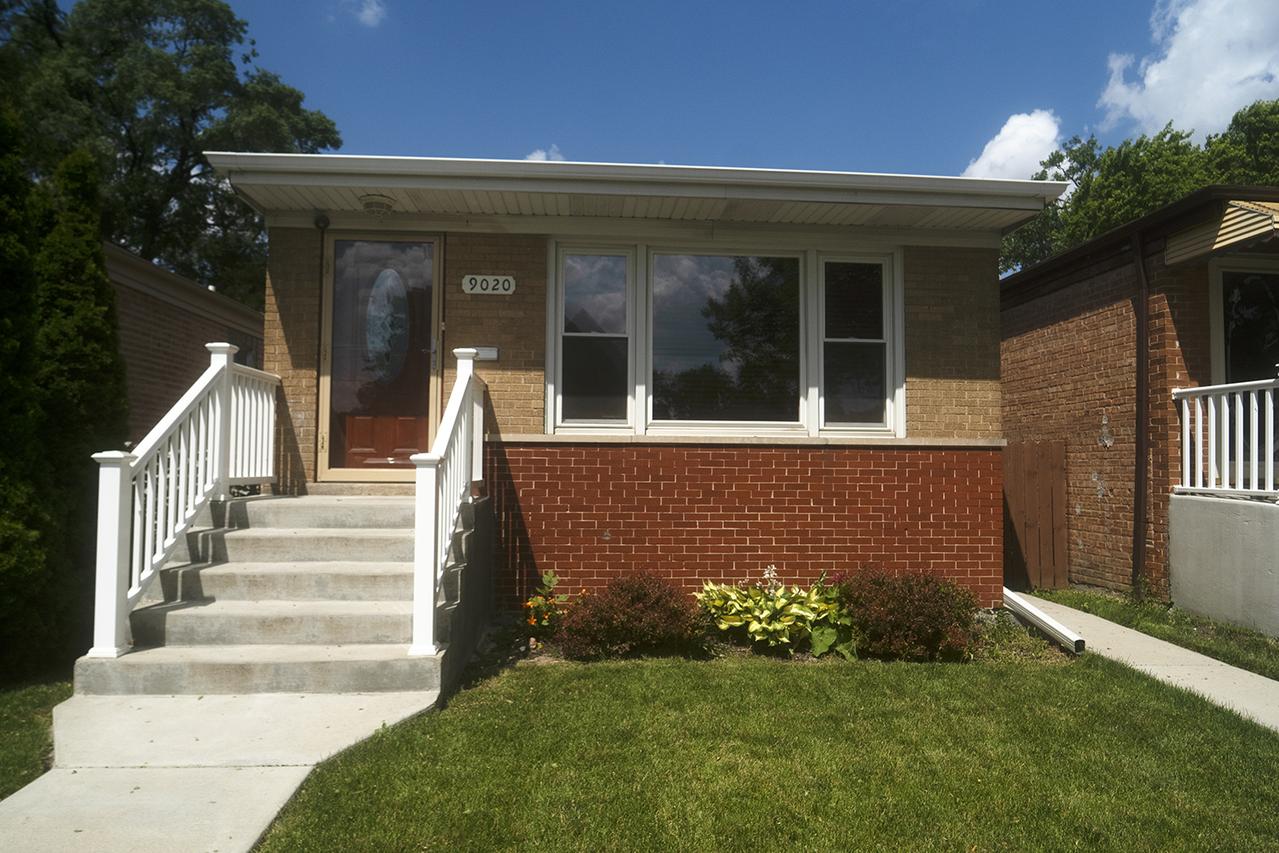 9020 S Wallace St., Chicago, IL 60620
