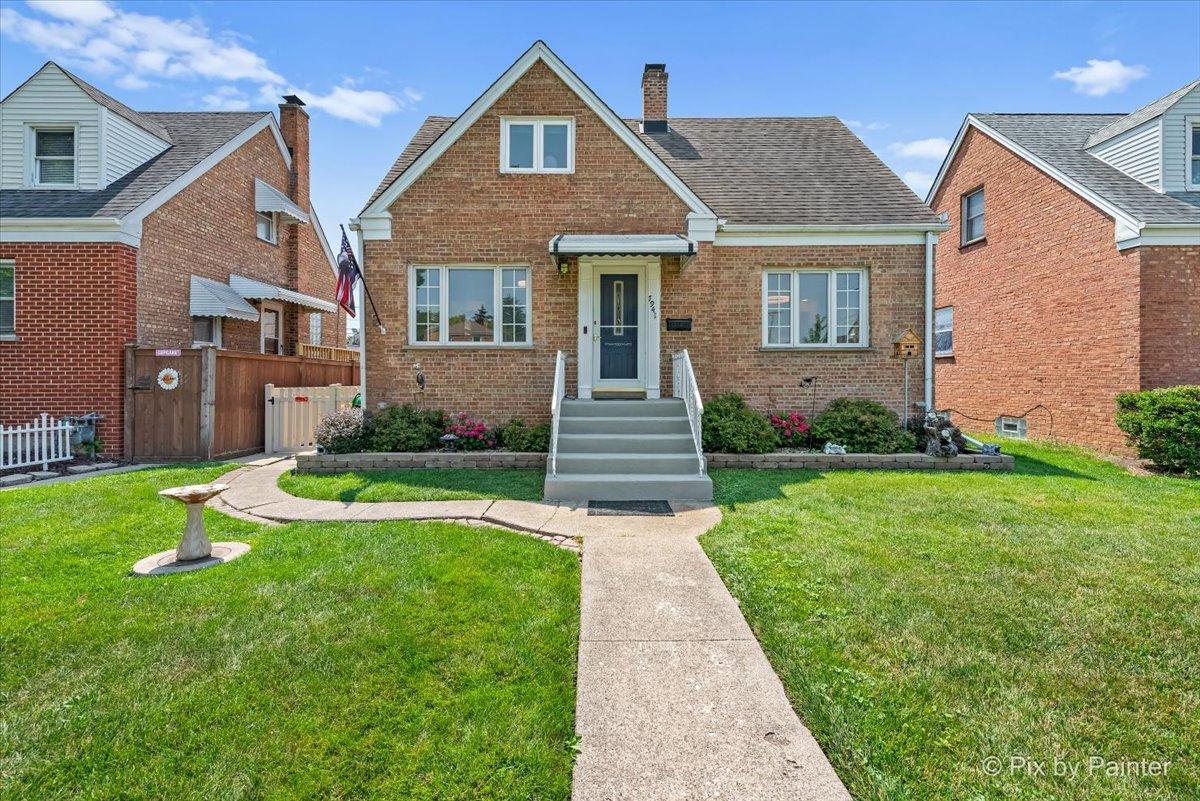 7941 W Metropole St., Elmwood Park, IL 60707