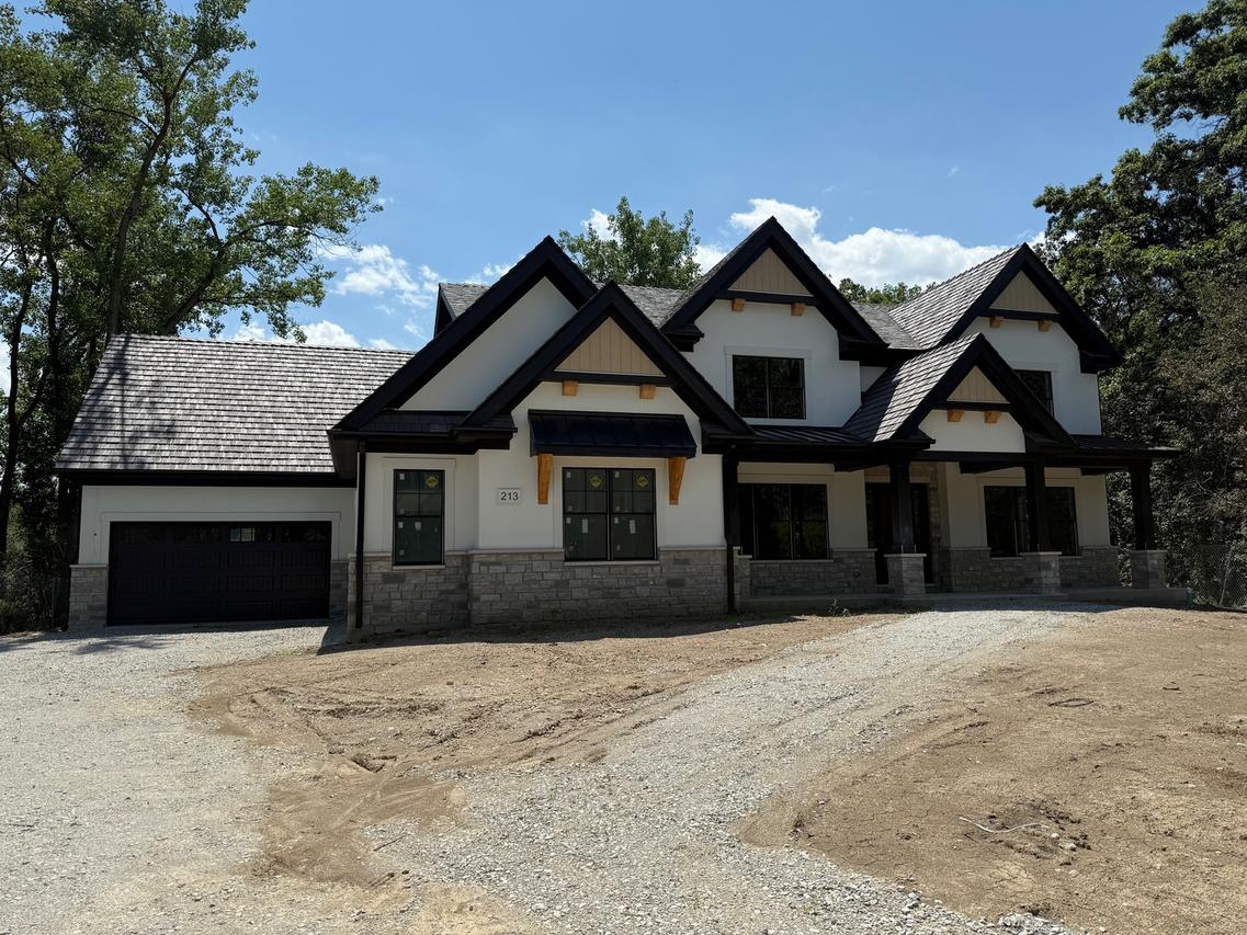 213 Northampton Ln., Lincolnshire, IL 60069