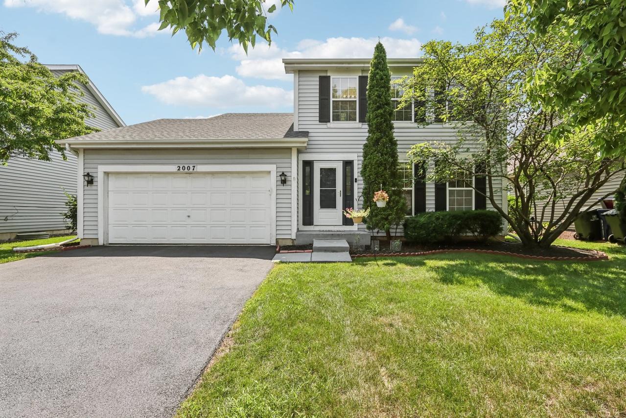 2007 Schumacher Dr., Naperville, IL 60540