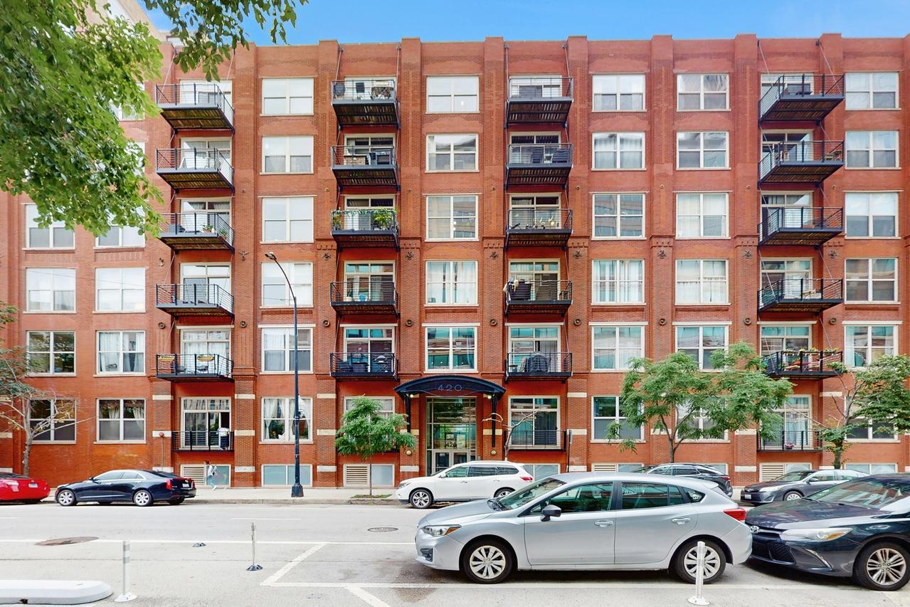 420 S Clinton Ave. #704A, Chicago, IL 60607