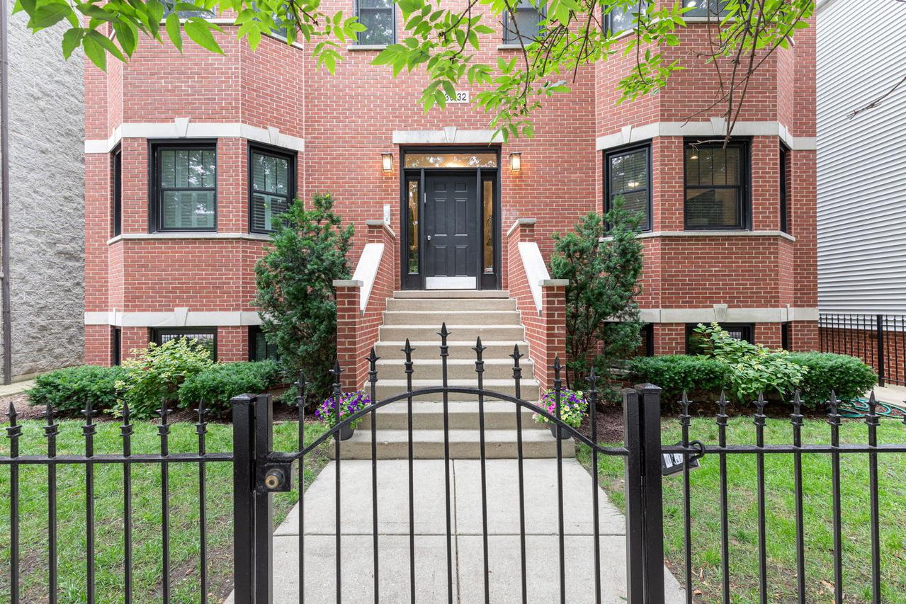 3630 N Damen Ave. #1N, Chicago, IL 60618