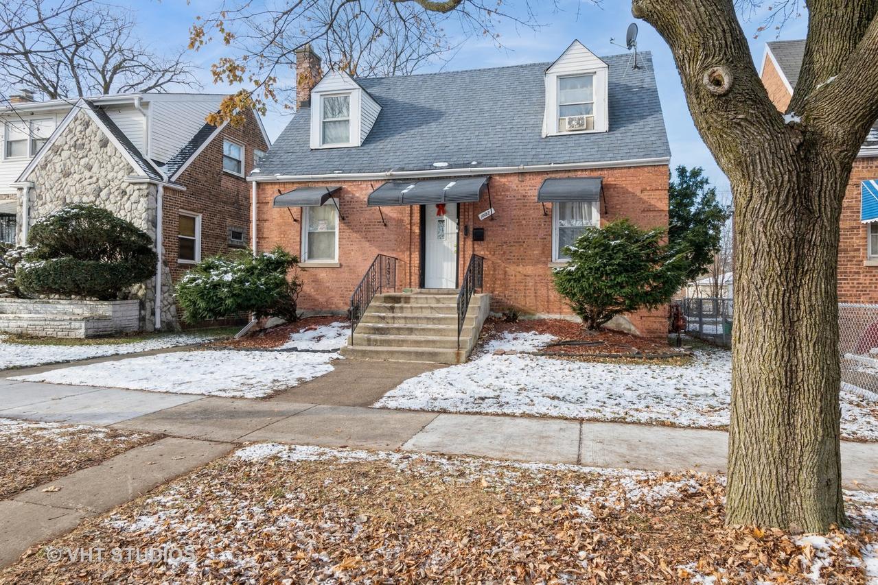 10152 S Bensley Ave., Chicago, IL 60617