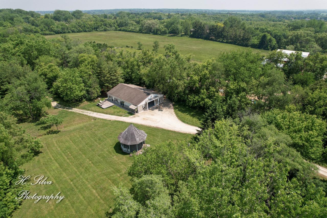 8106 Maple St., Marengo, IL 60152