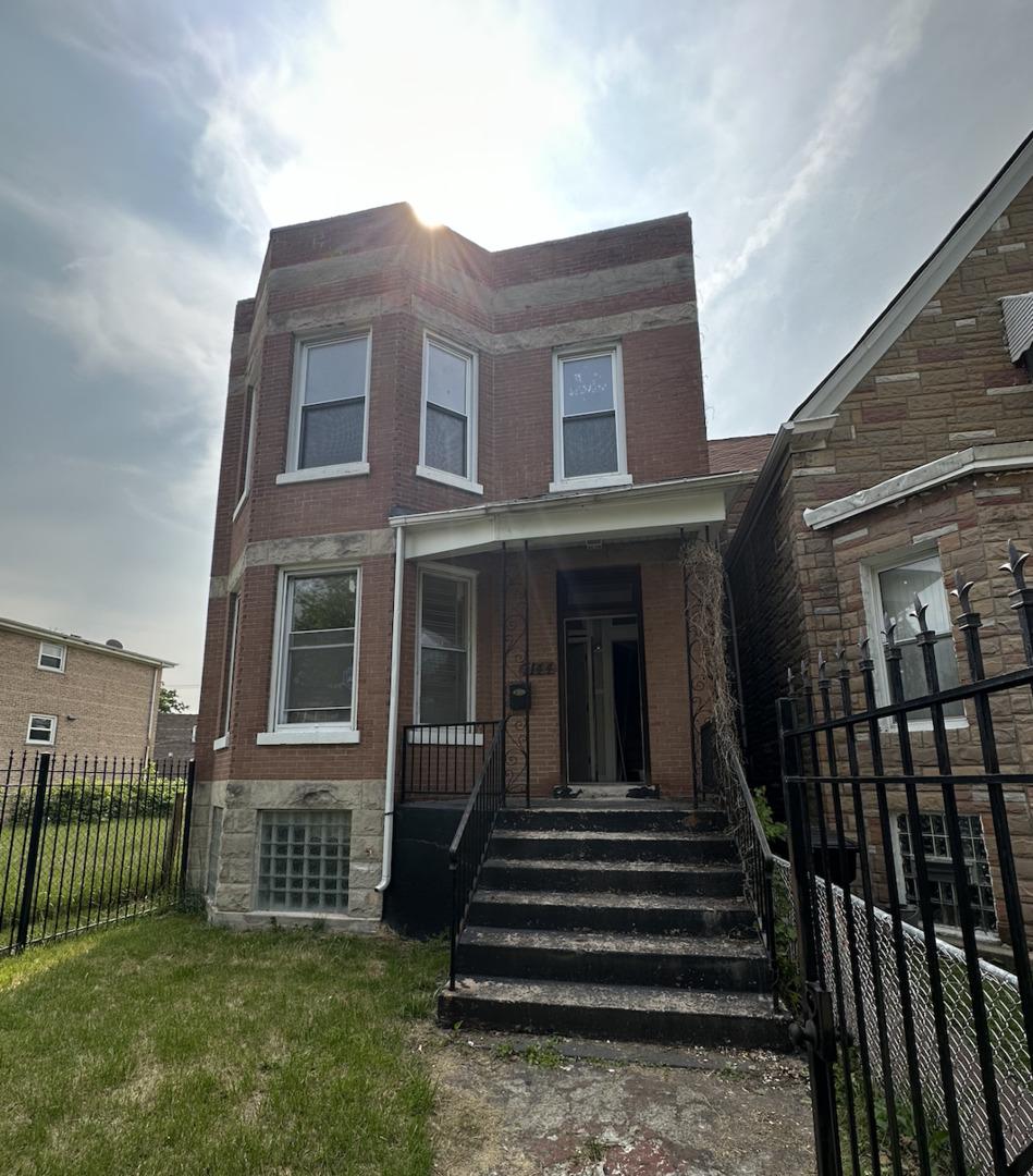 7144 S Saint Lawrence Ave., Chicago, IL 60637