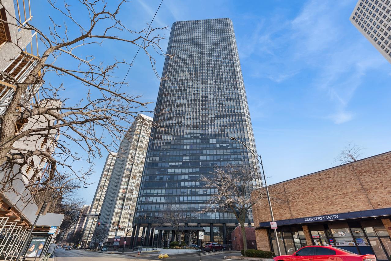 5415 N Sheridan Rd. #3311, Chicago, IL 60640