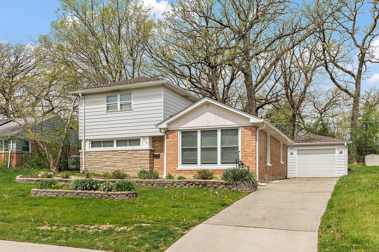 320 Oakwood St., Park Forest, IL 60466