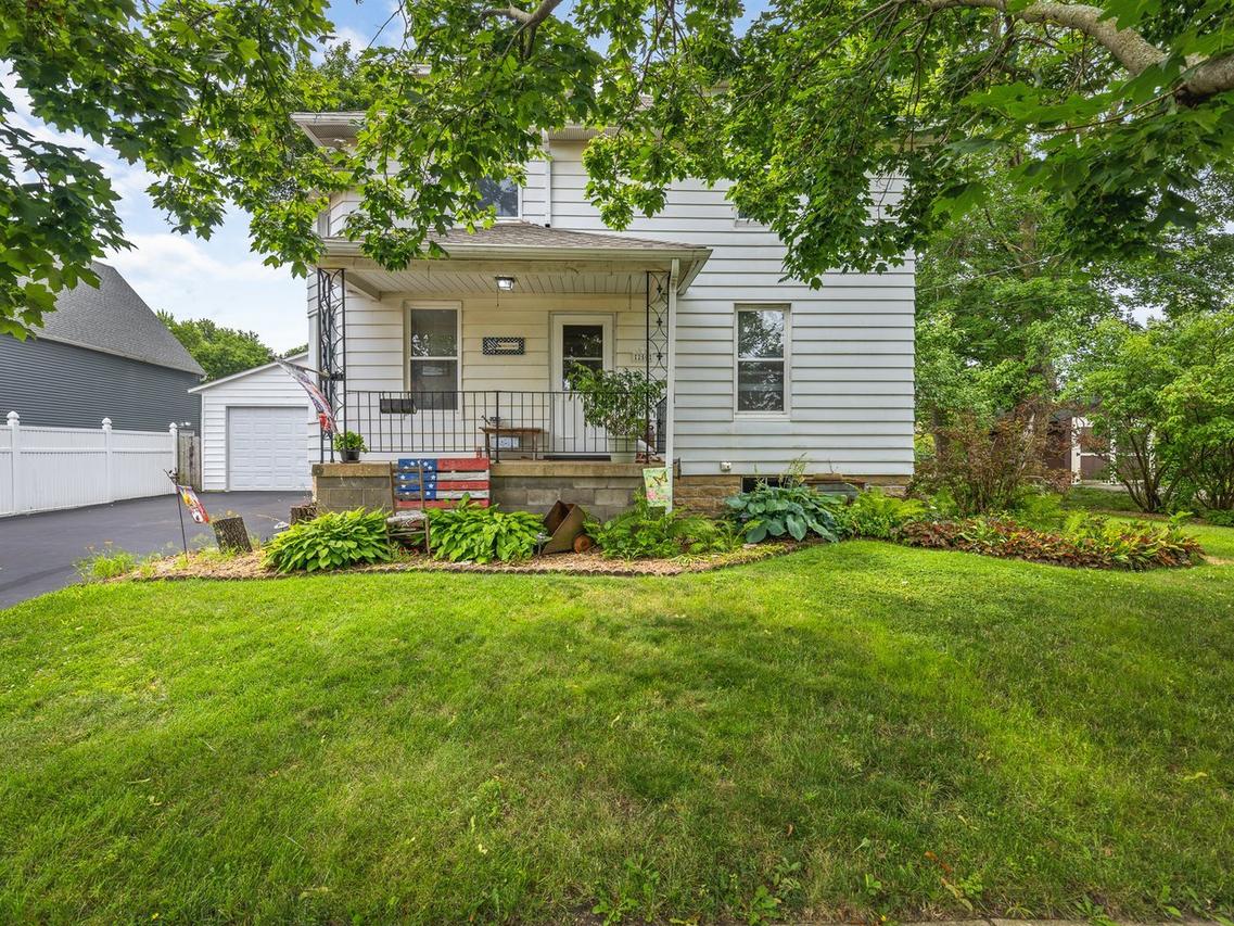 250 Edward St., Sycamore, IL 60178