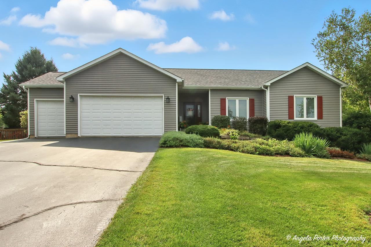 3805 Schuette Dr., Wonder Lake, IL 60097
