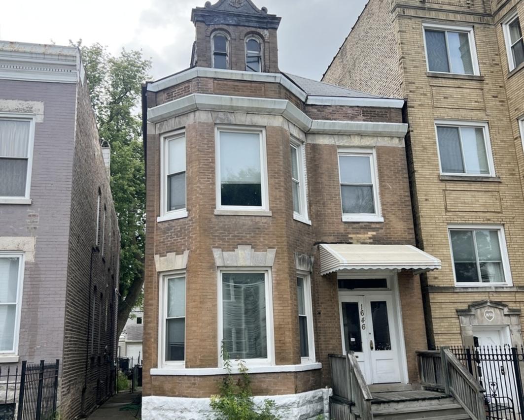 1646 N Richmond St., Chicago, IL 60647