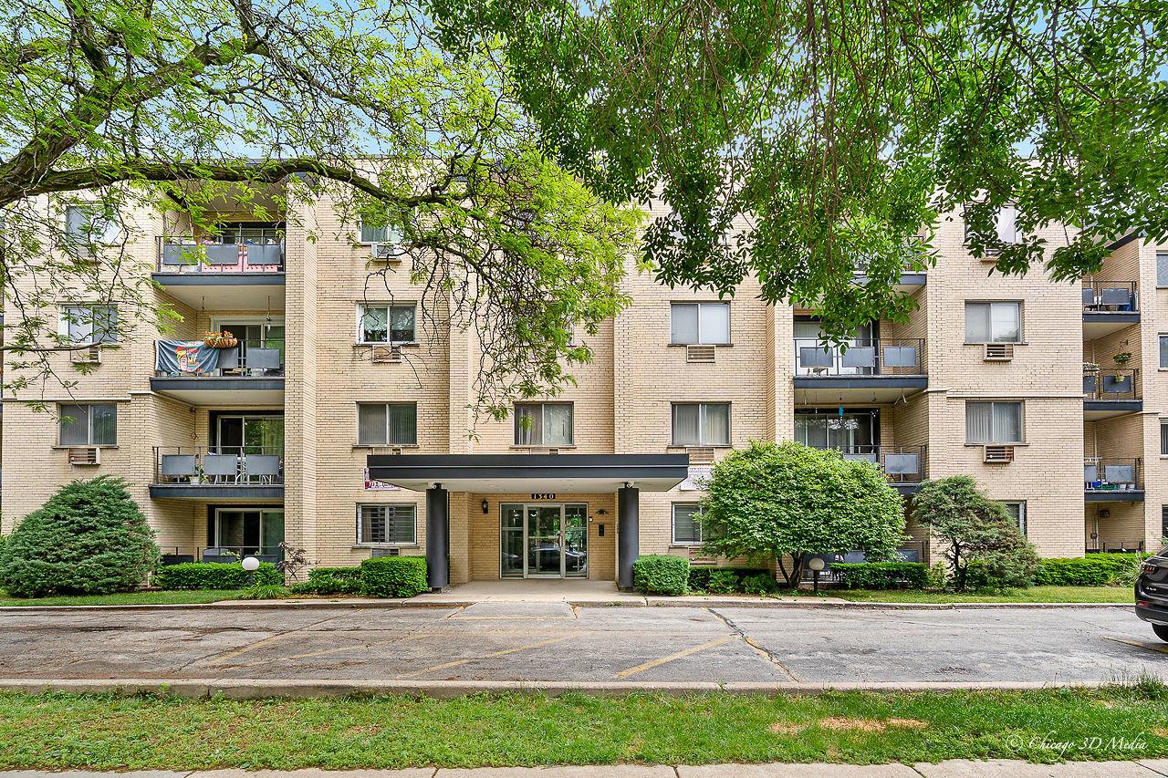 1340 W Touhy Ave. #106, Chicago, IL 60626
