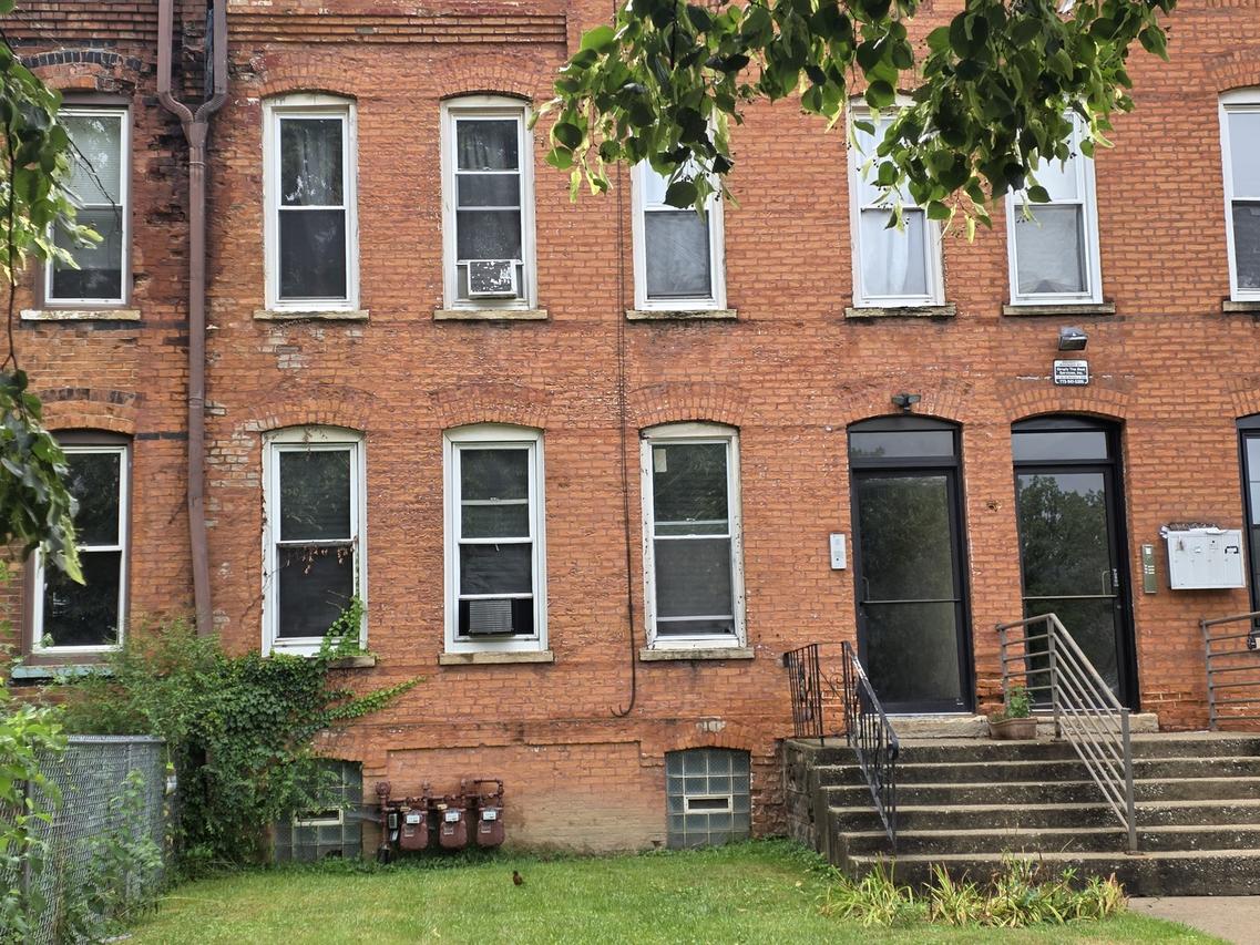 10534 S Maryland Ave., Chicago, IL 60628