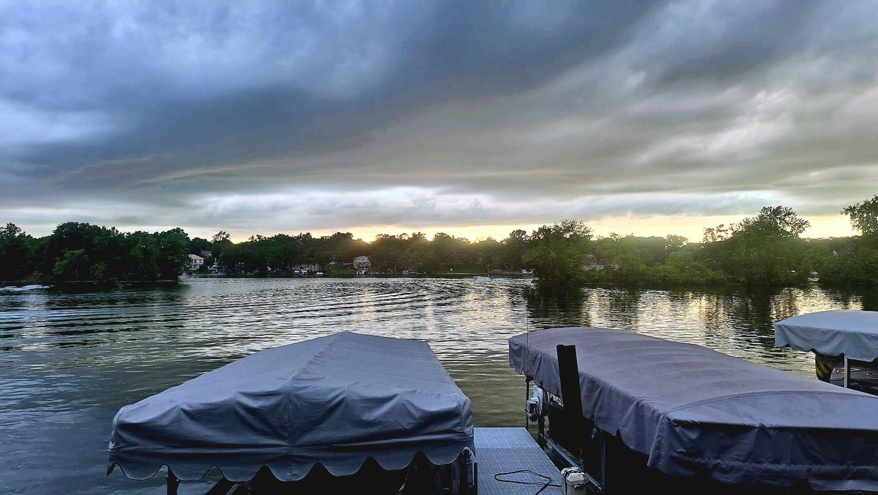 7718 Brook Dr., Wonder Lake, IL 60097