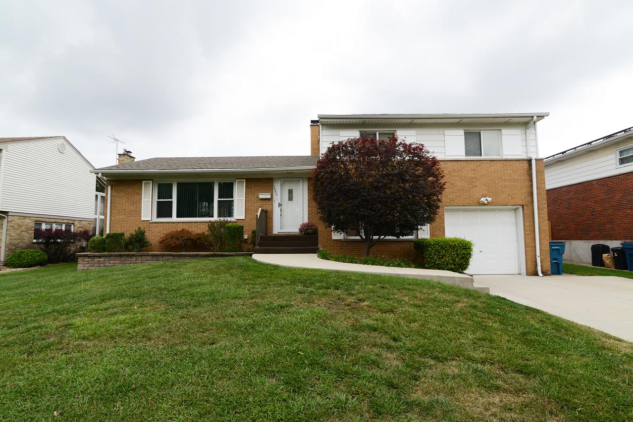 1560 Lee Ave., Melrose Park, IL 60160
