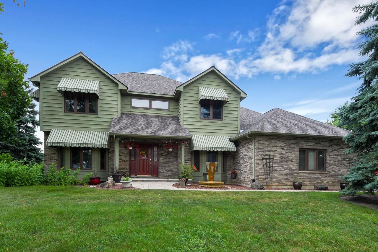 806 Amber Ln., Lake Villa, IL 60046