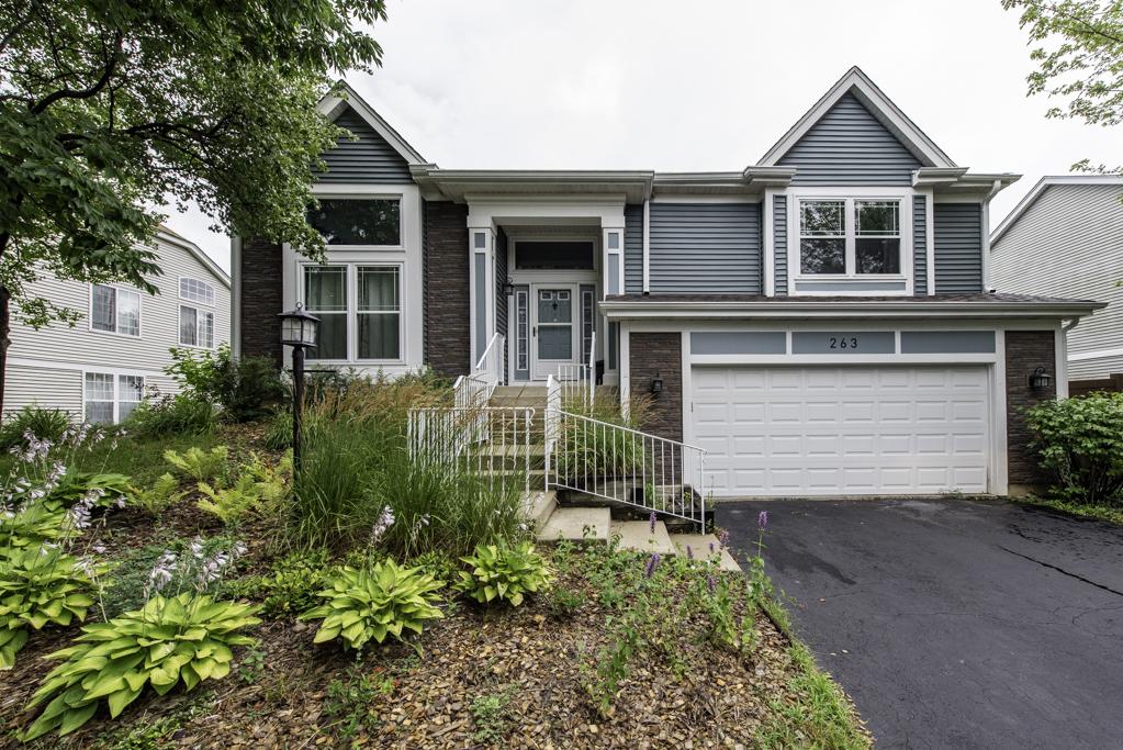 263 Pembrook Ln., Mundelein, IL 60060