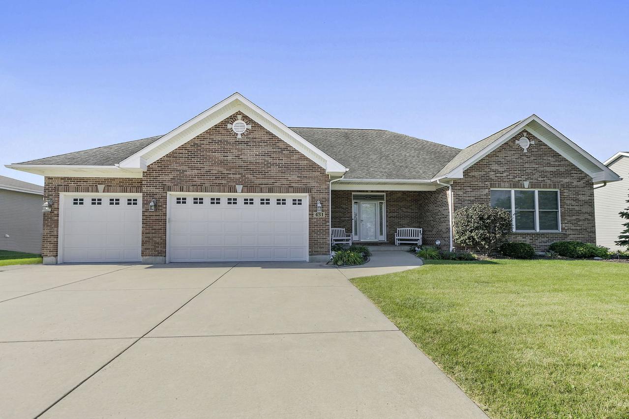 431 Patricia Ln., Hampshire, IL 60140