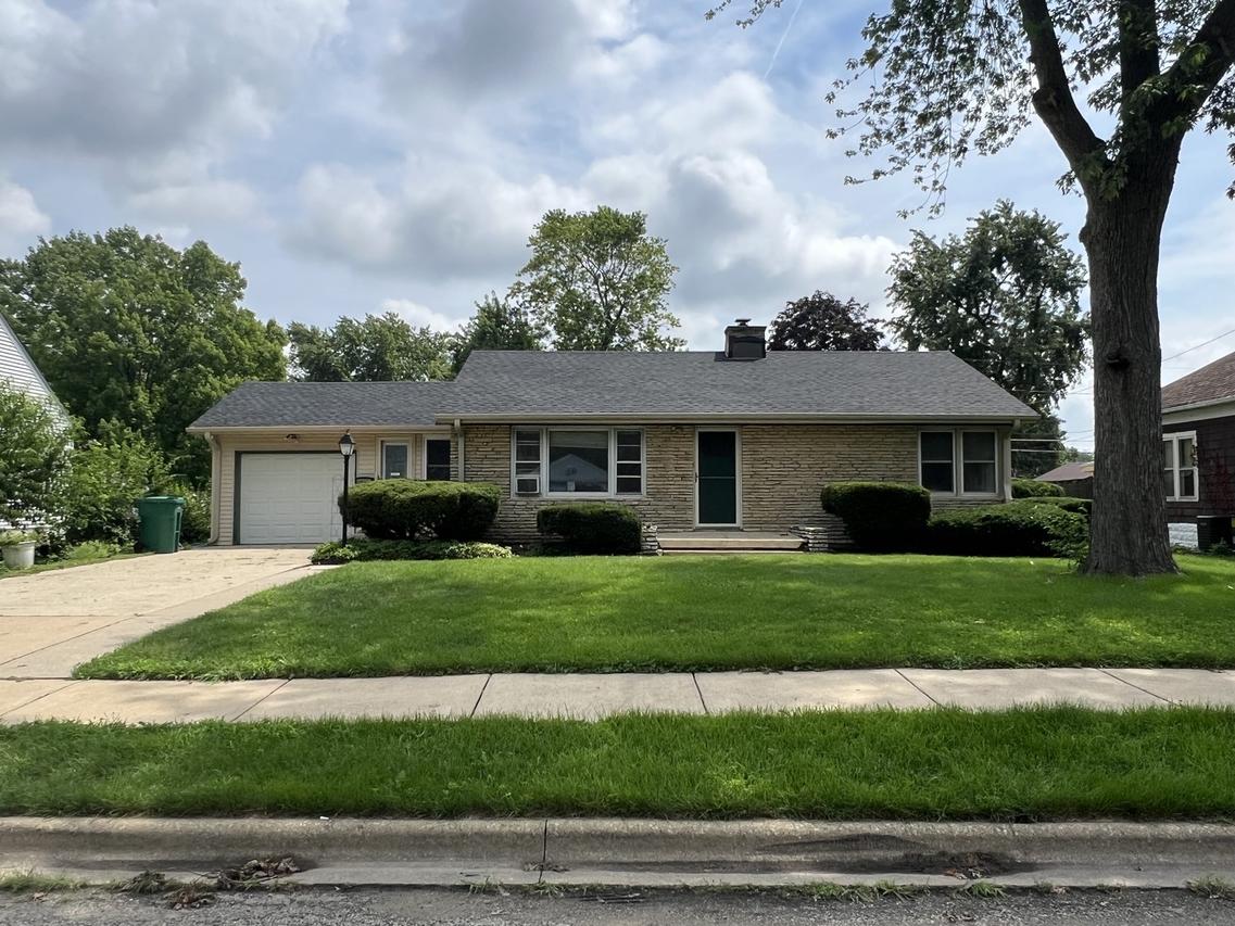 1016 N William St., Joliet, IL 60435