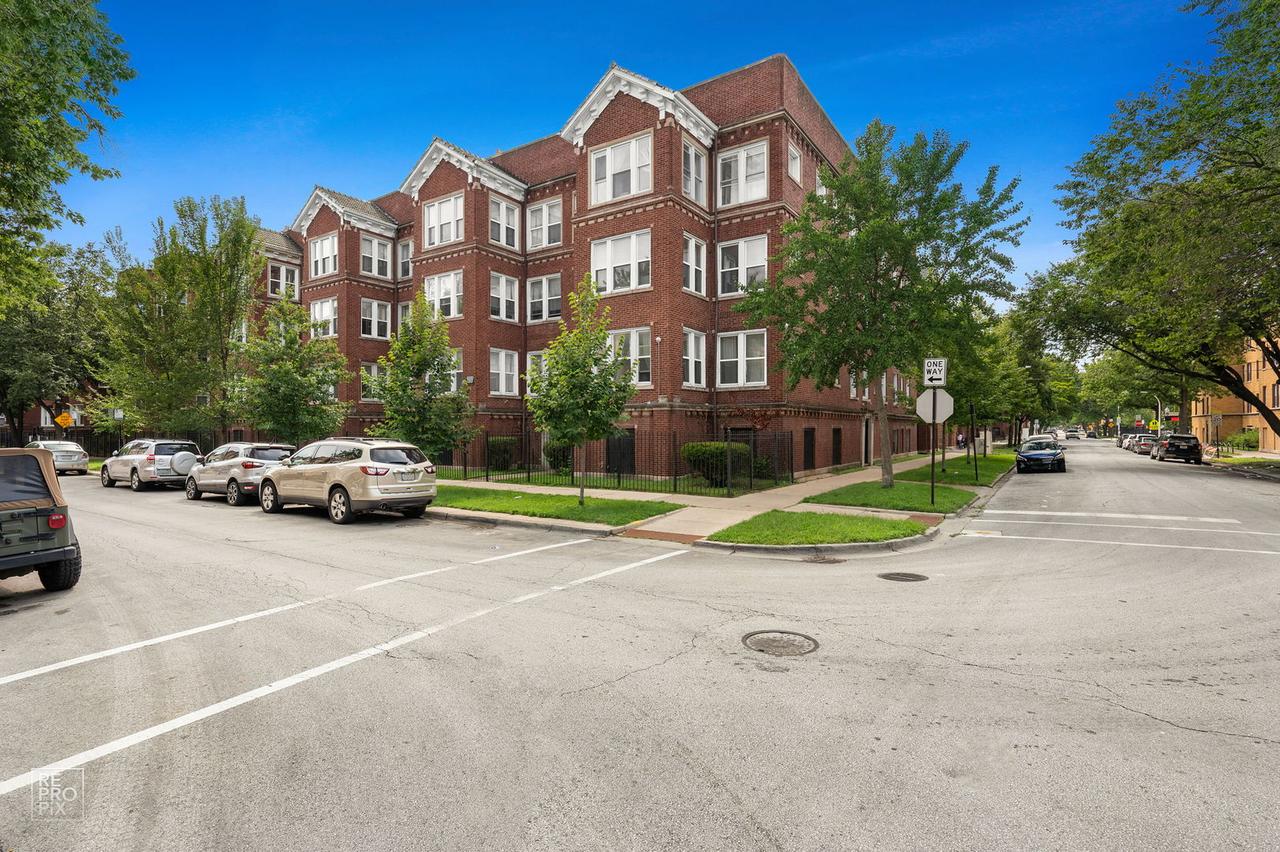 7000 S Paxton Ave. #1N, Chicago, IL 60649