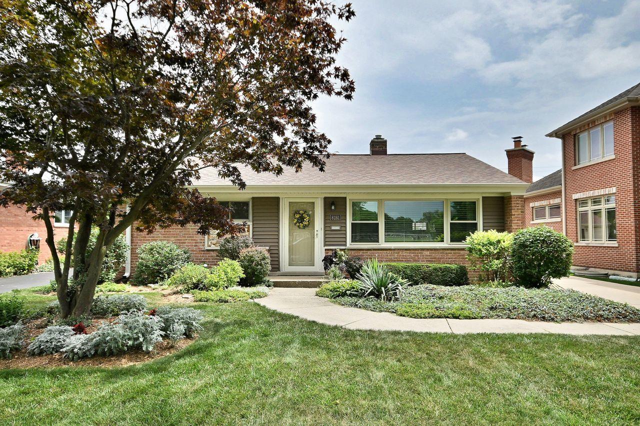 8281 N Washington St., Niles, IL 60714