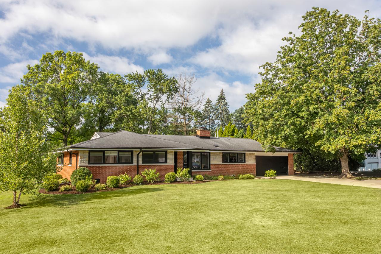 201 Viola Ln., Prospect Heights, IL 60070